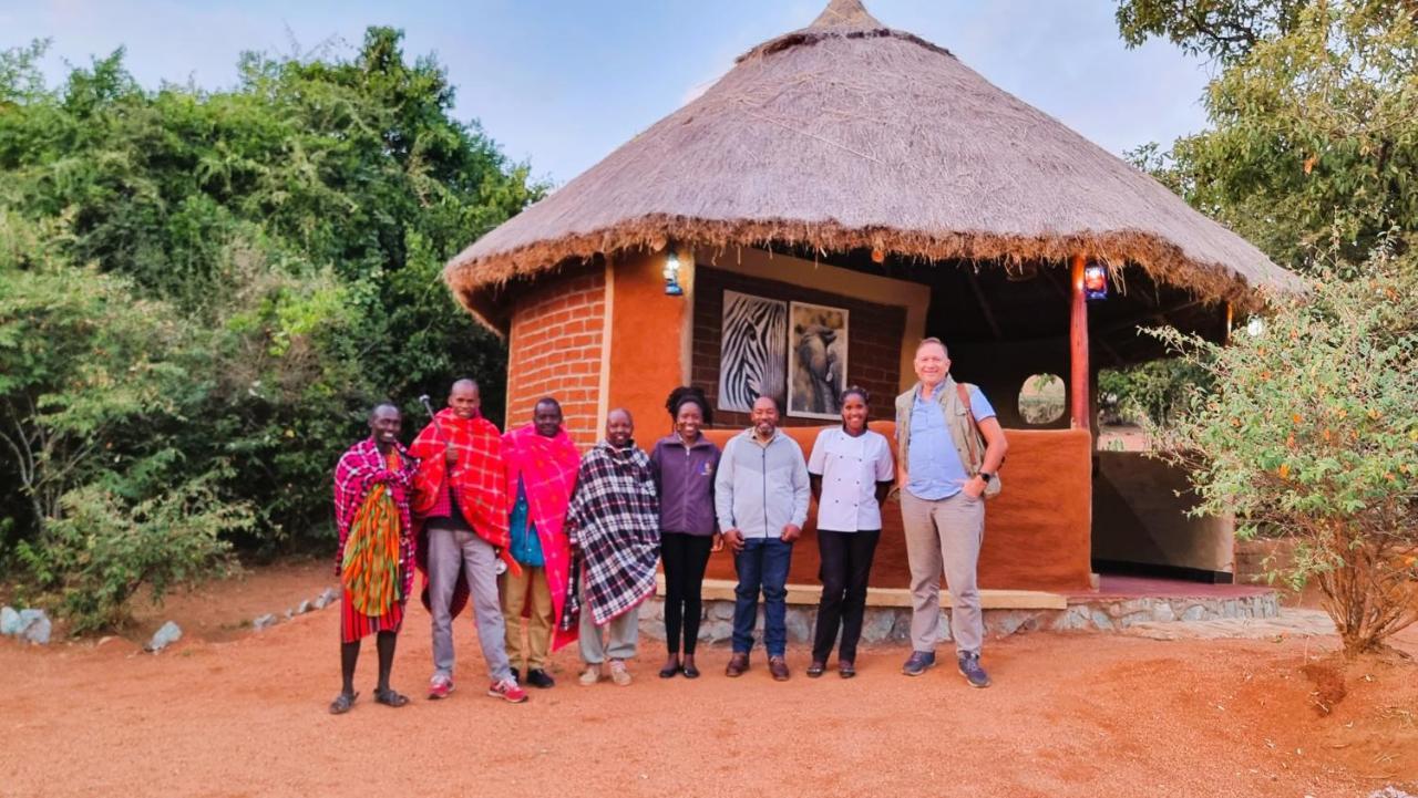 Villa Africa Safari Maasai Boma Serengeti-Savanne Exterior foto