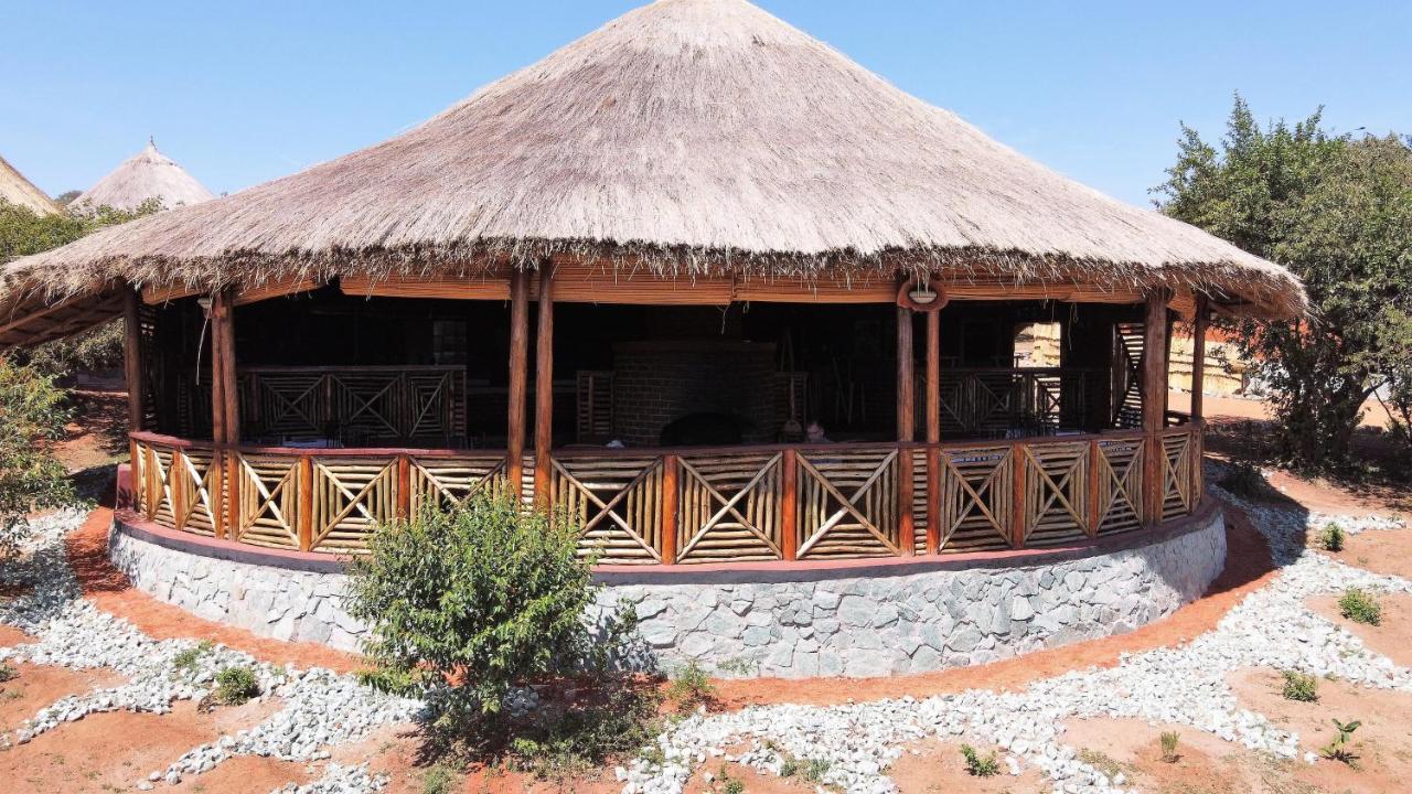 Villa Africa Safari Maasai Boma Serengeti-Savanne Exterior foto